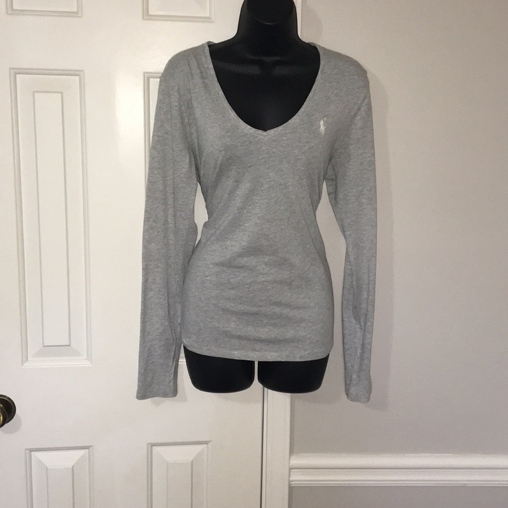 Grey long sleeve t shirt